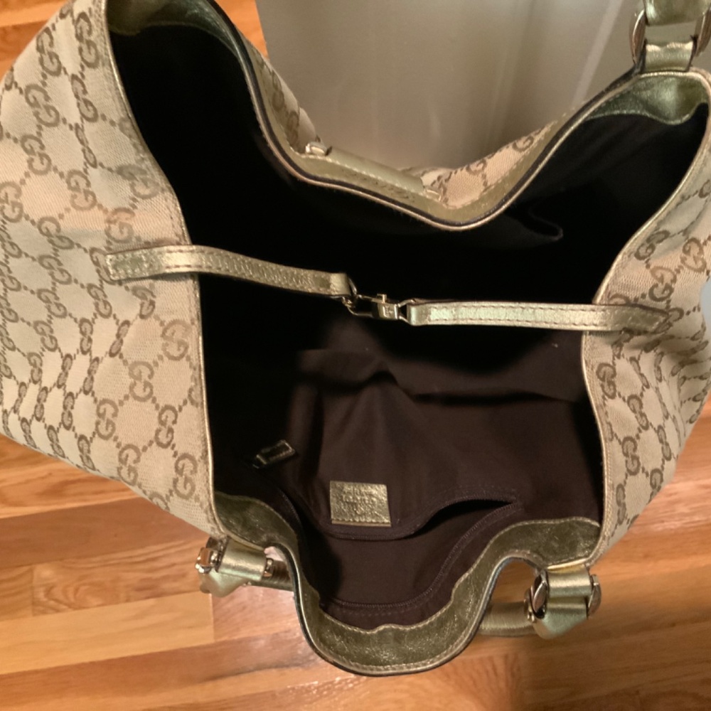 Handbag - Picture 3 of 7